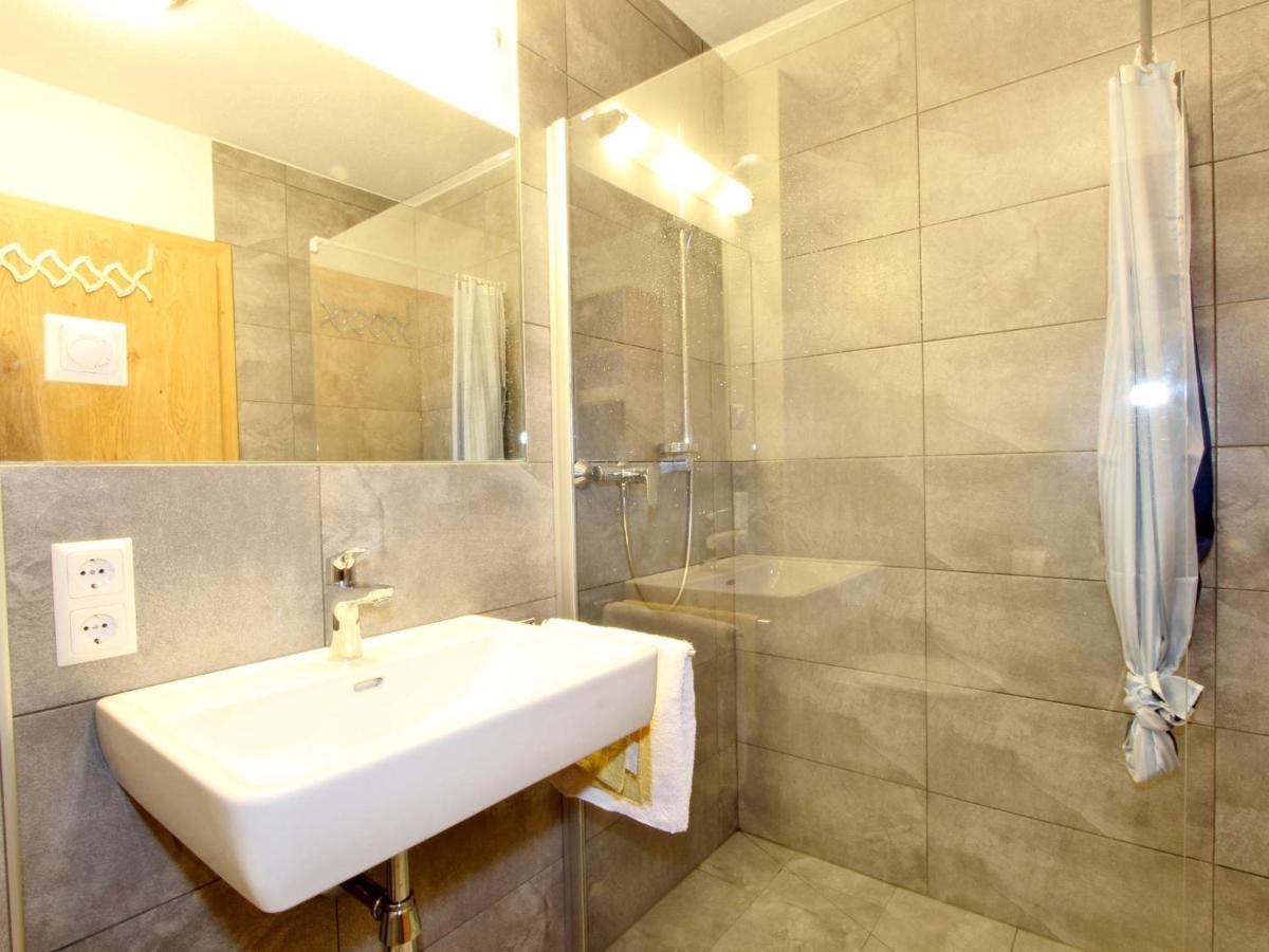 Modern Apartment In Neukirchen Am Gro Venediger Нойкірхен-ам-Гросфенедігер Екстер'єр фото